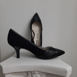 Anne Klein Size 7 Heels